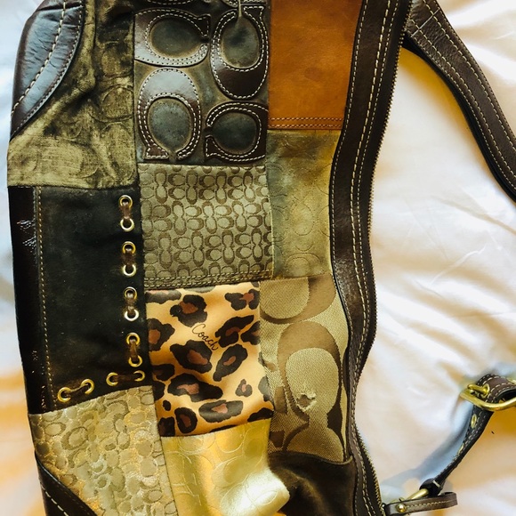 Beautuful Quilted Coach Large One Handle Handbag - Picture 2 of 10